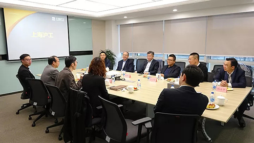 复旦大学治理学院院长陆雄文教授一行光临Z6尊龙参观领导