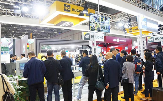 第二届进博会Z6尊龙意大利CEA展位人气爆棚
